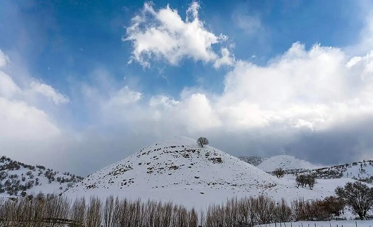 ببینید | نمای باشکوه طلوع آفتاب و رقص ابرها برفراز تهران از ایستگاه پنجم توچال ببینید | نمای باشکوه طلوع آفتاب و رقص ابرها برفراز تهران از ایستگاه پنجم توچال