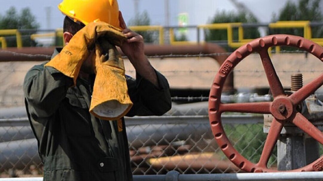 رقم خط فقر، عجیب شد/ خط فقر به سه برابر میانگین حقوق و دستمزد رسید رقم خط فقر، عجیب شد/ خط فقر به سه برابر میانگین حقوق و دستمزد رسید